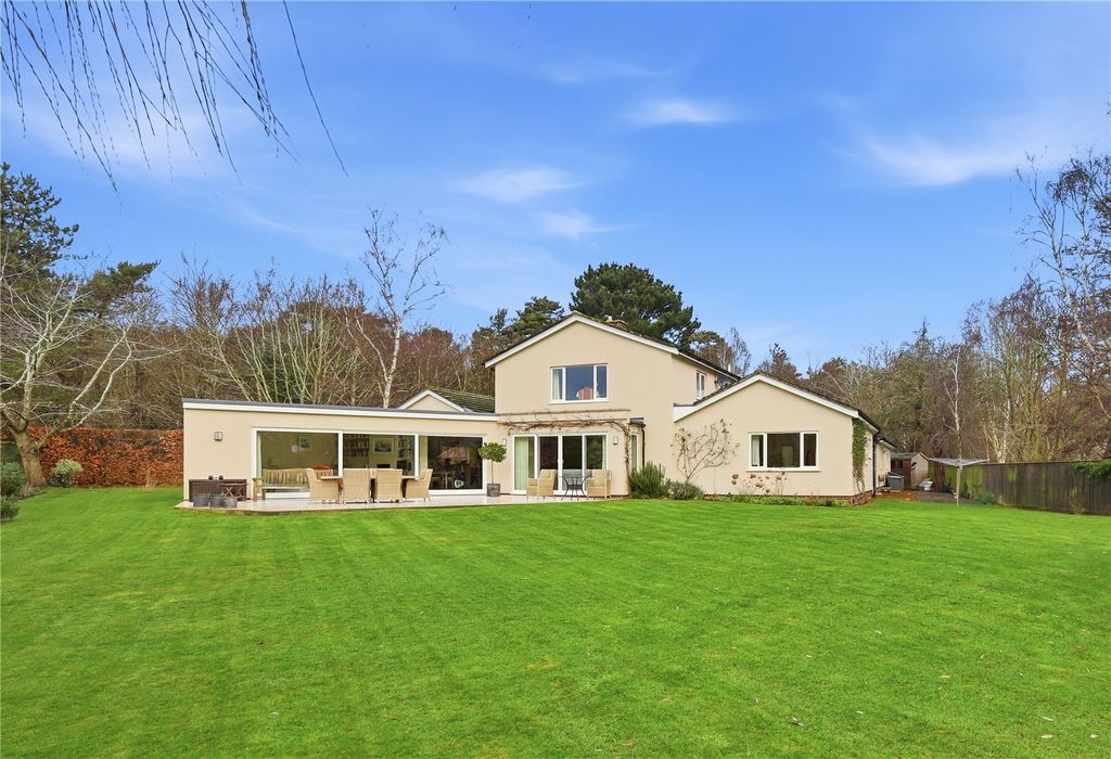 Property photo 1 of 19 Watering Place