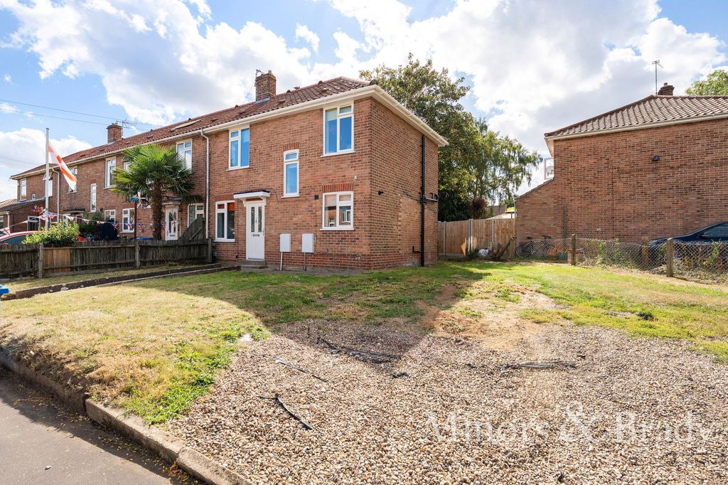 Property photo 1 of 26