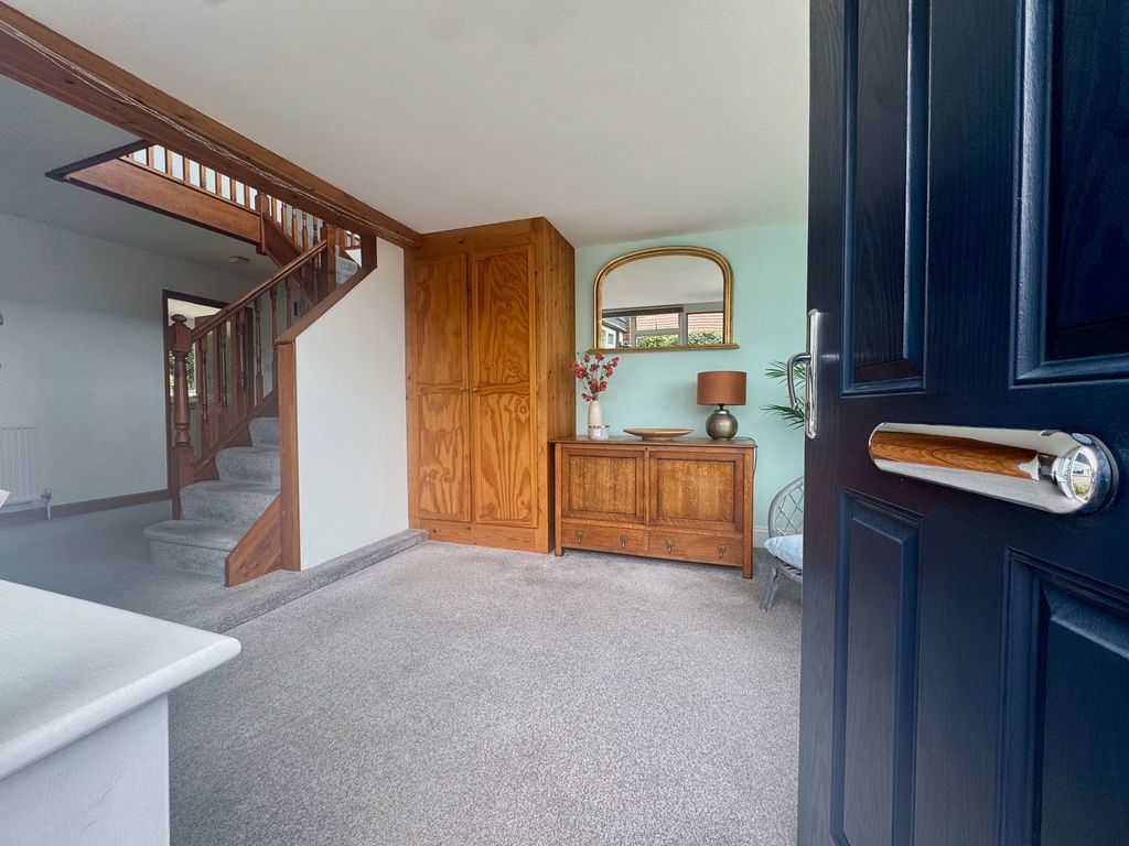 Property photo 3 of 22