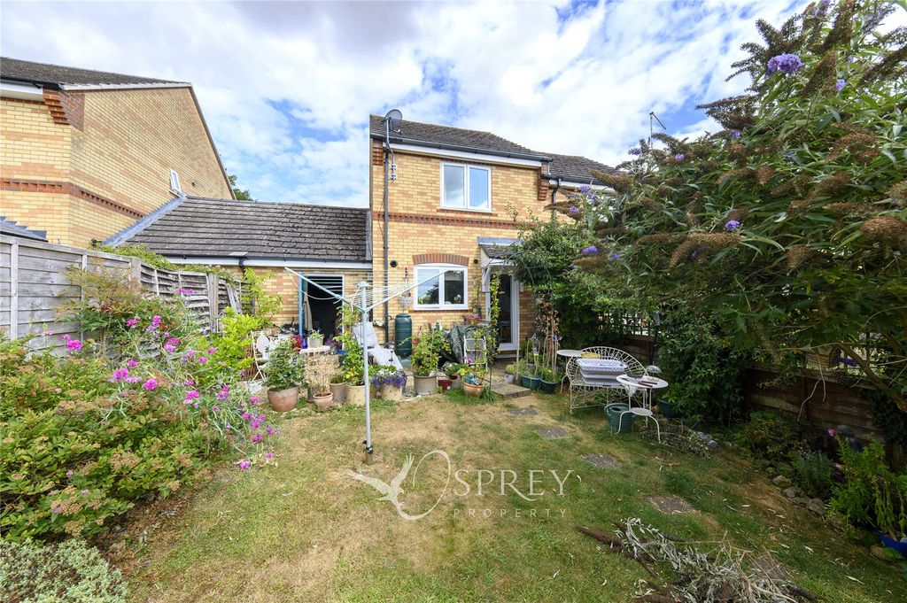 Property photo 2 of 11 Picture No. 15