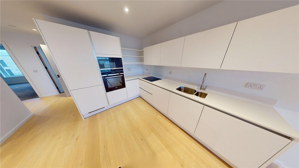 Property photo 2 of 13 Picture No. 04
