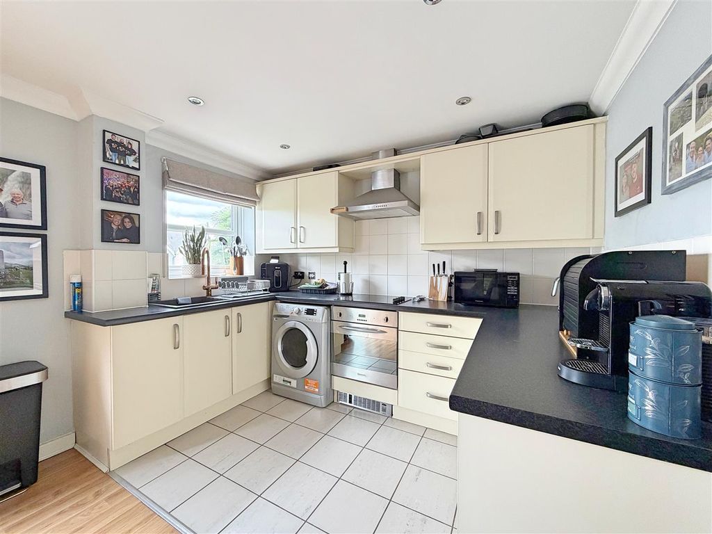 Property photo 3 of 11 Img_4395.Jpg