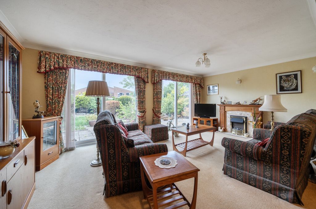 Property photo 2 of 12 151970410