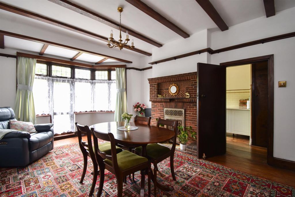 Property photo 3 of 25 Dining Room
