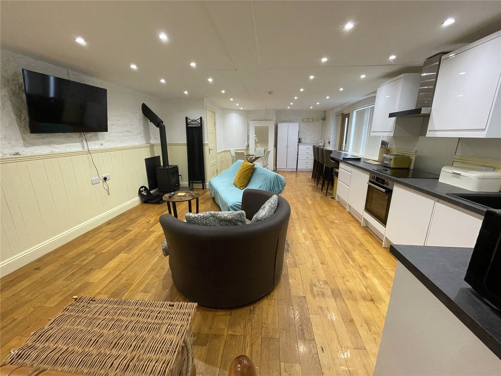 Property photo 3 of 8 Picture No. 03