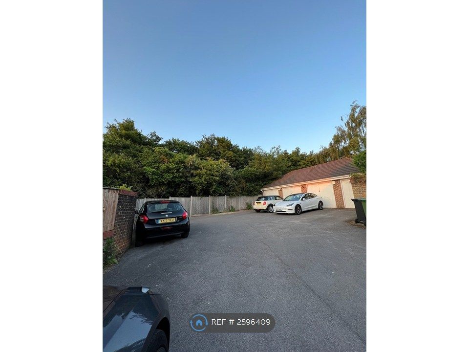 Property photo 3 of 24