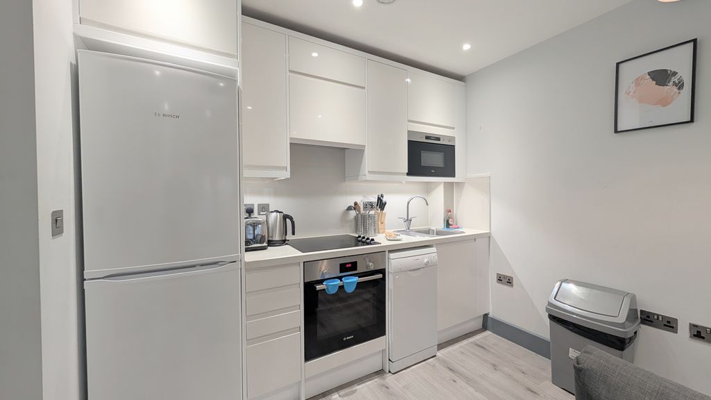 Property photo 3 of 6 Image