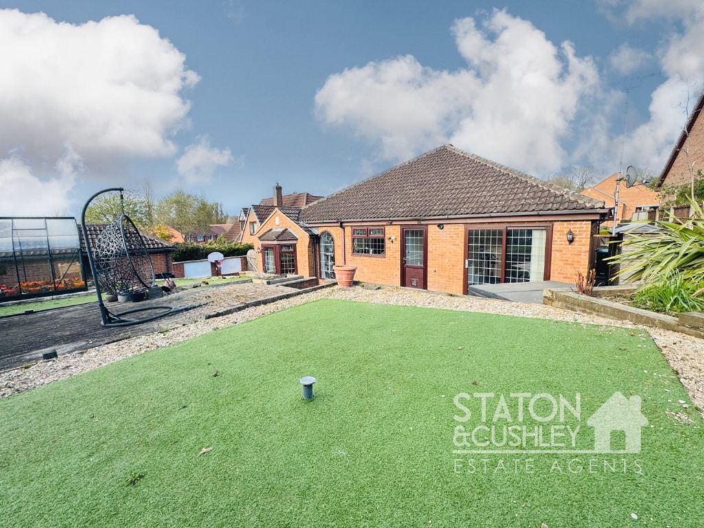 Property photo 2 of 33