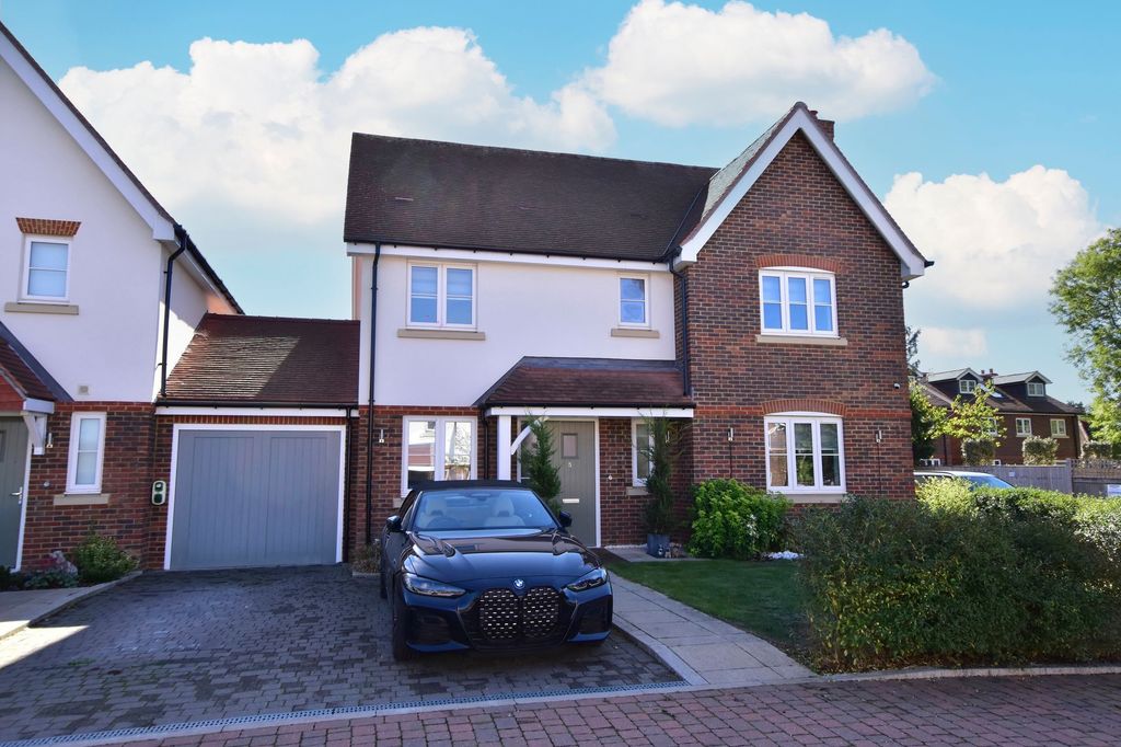 Property photo 1 of 30