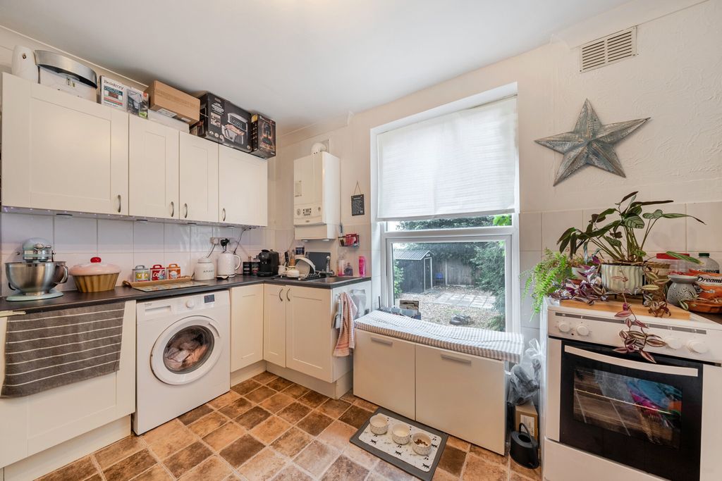 Property photo 2 of 9 1468510-3-6A1Fe6E...