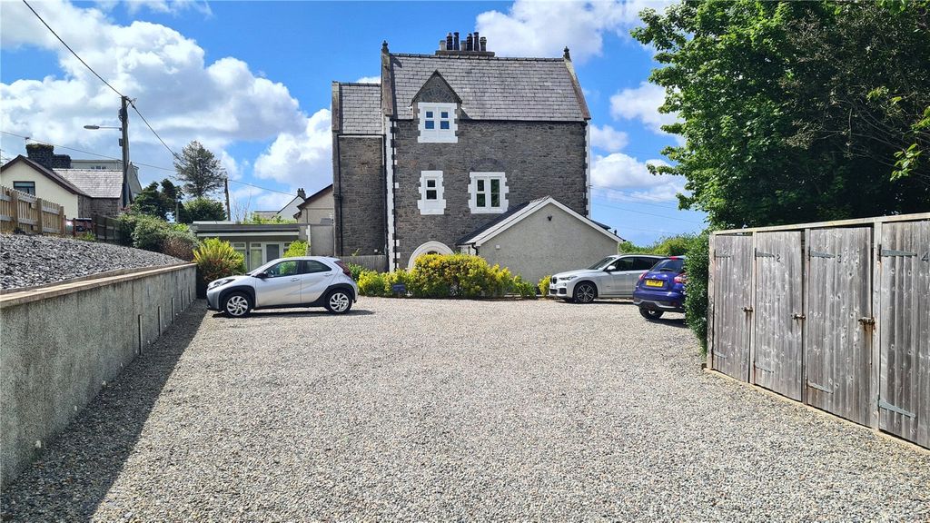 Property photo 1 of 21 Picture No. 03