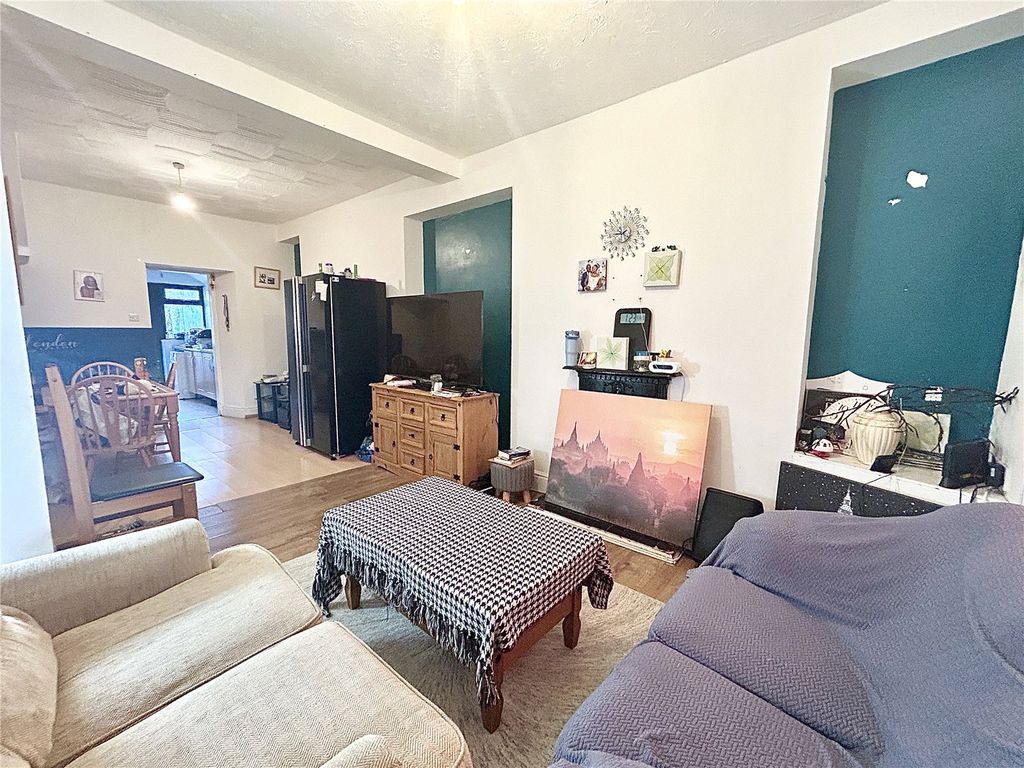 Property photo 3 of 13 Picture No. 12