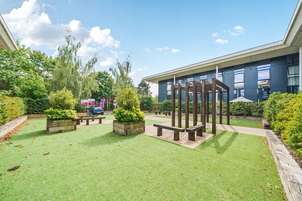 Property photo 3 of 13