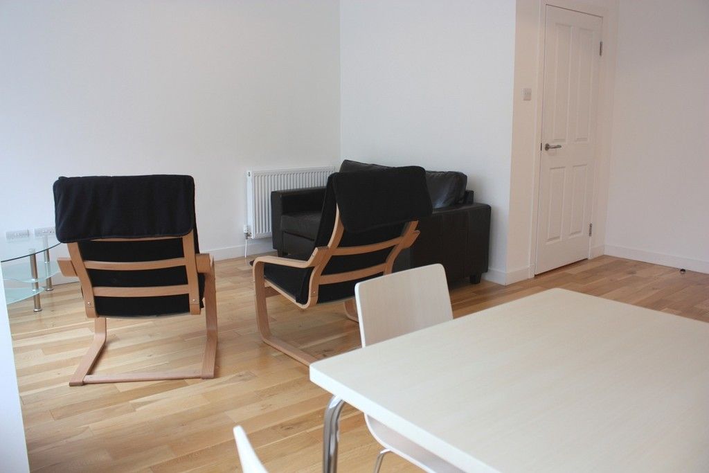 Property photo 2 of 10 Lounge Dining