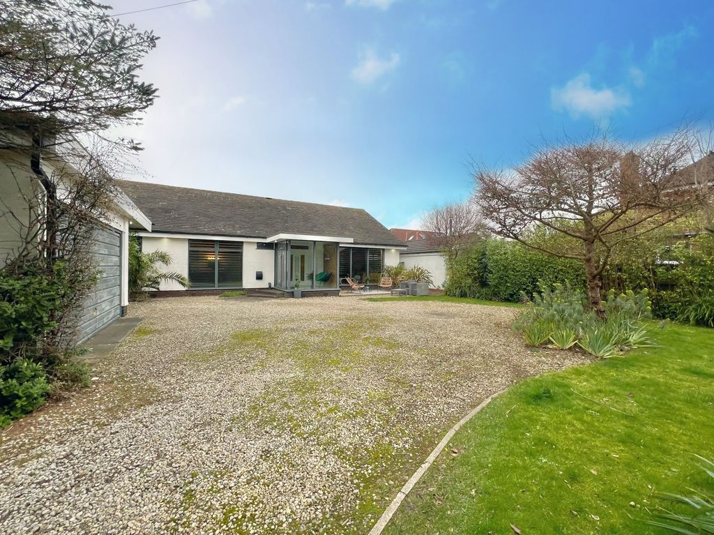 Property photo 1 of 30