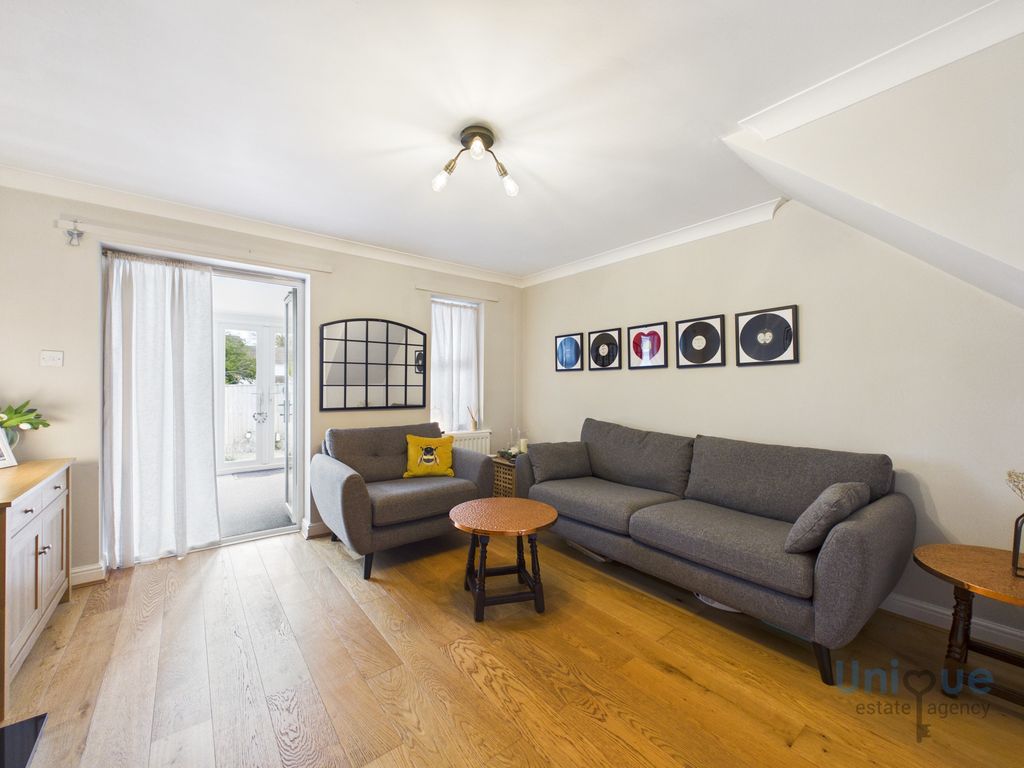 Property photo 2 of 22
