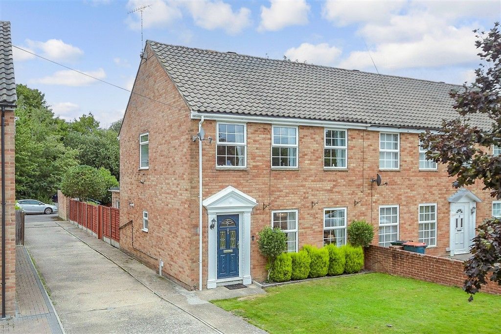 Property photo 1 of 14 External Web