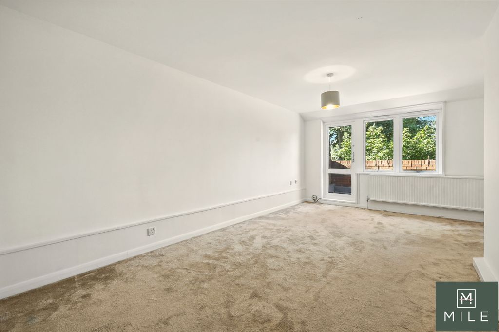 Property photo 1 of 7 Img_8998