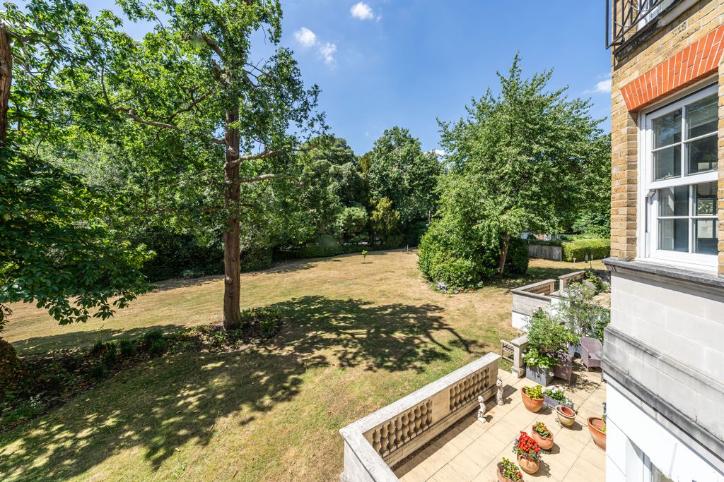 Property photo 3 of 28