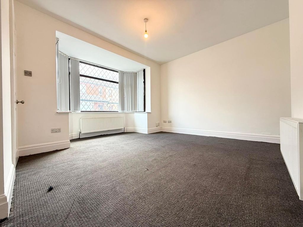 Property photo 3 of 9 Picture No. 14