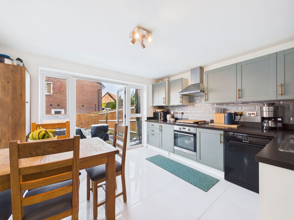 Property photo 2 of 34