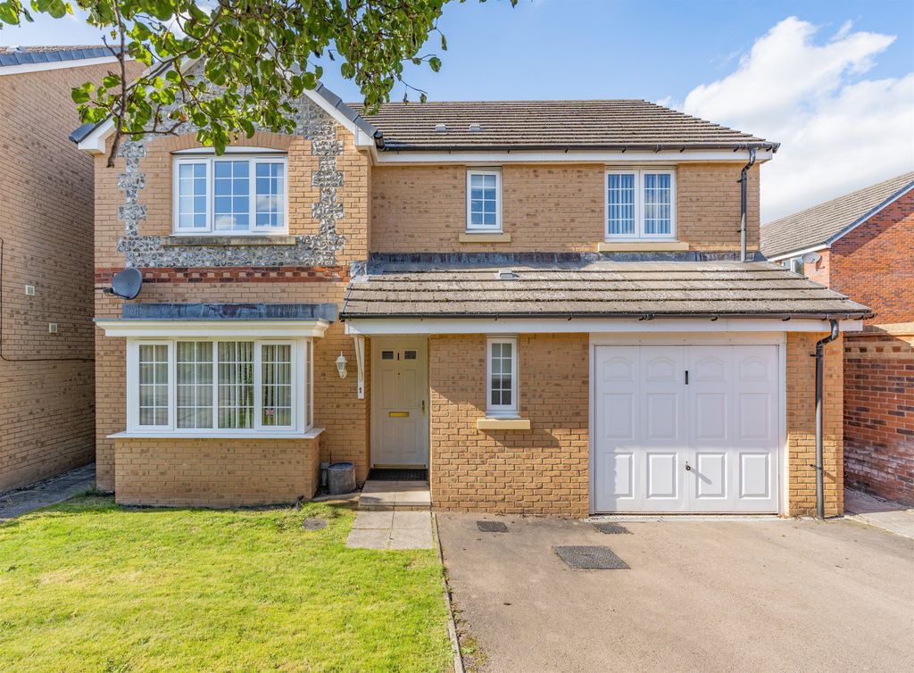 Property photo 1 of 22