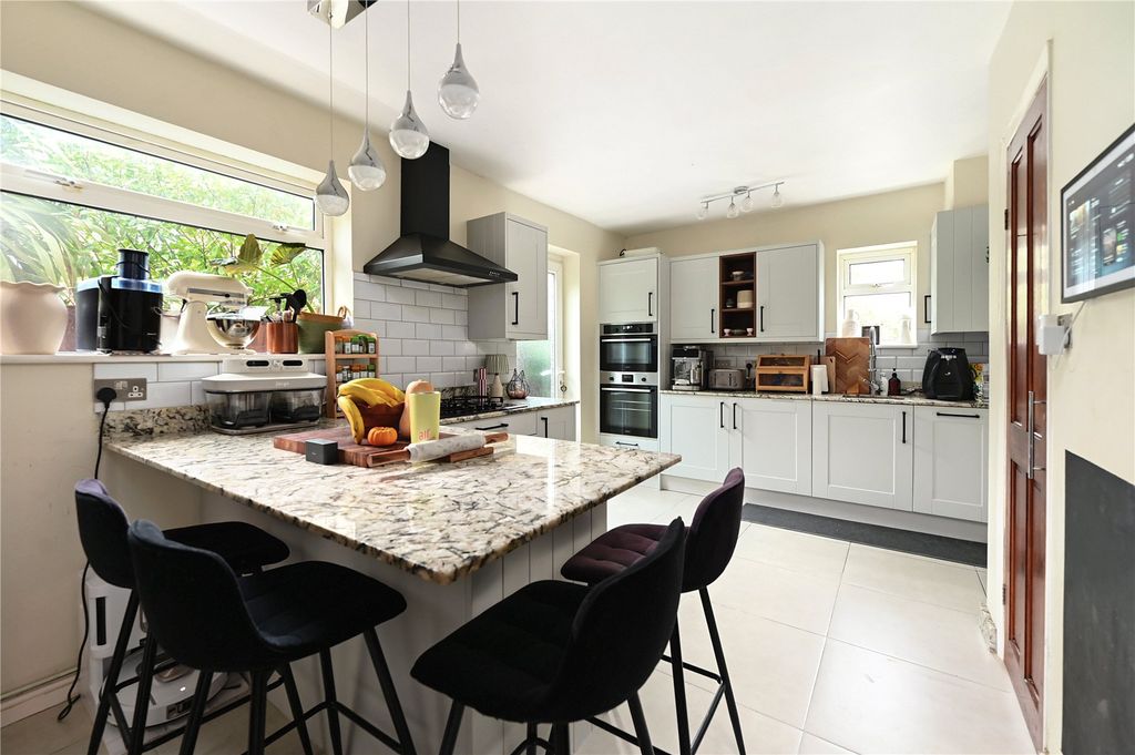 Property photo 2 of 15 Picture No. 06