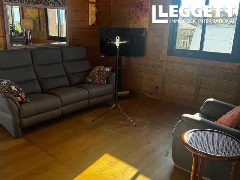 Property photo 3 of 10