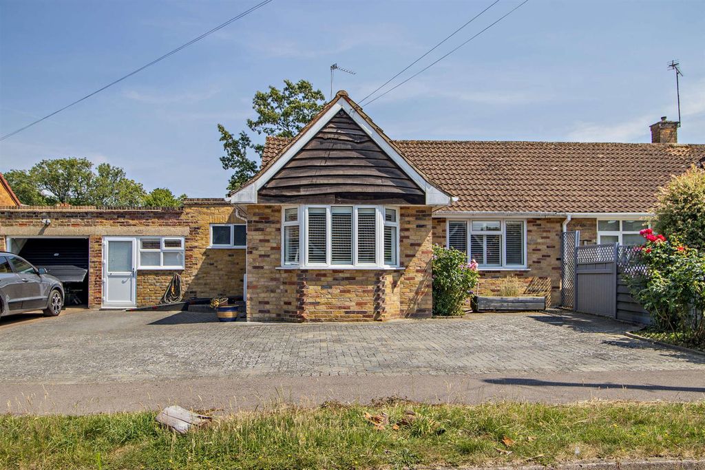 Property photo 1 of 11