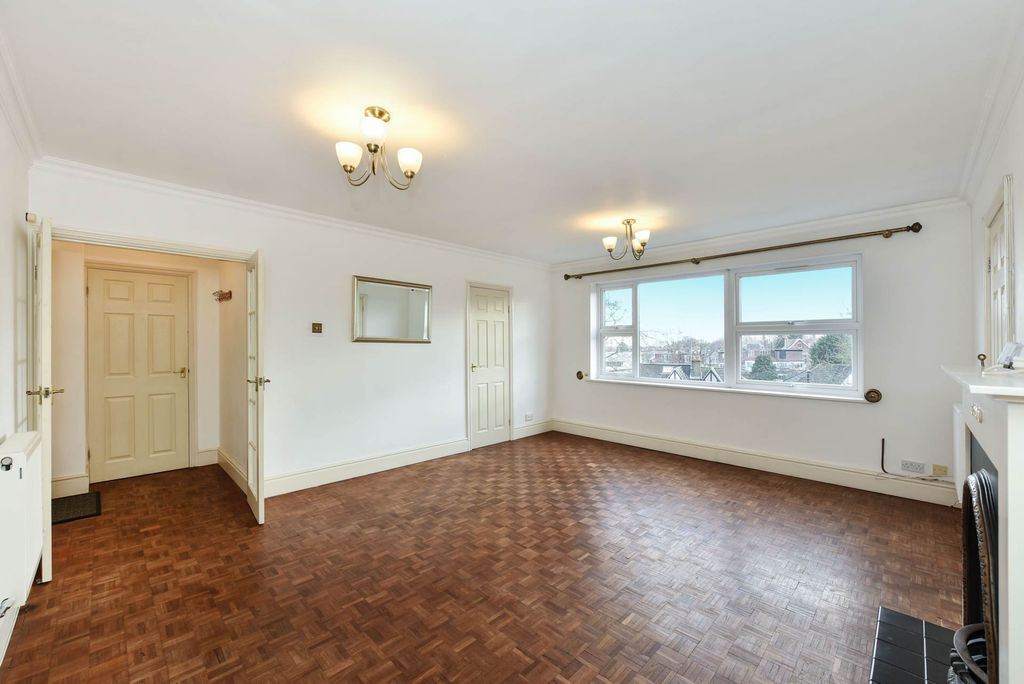 Property photo 3 of 12