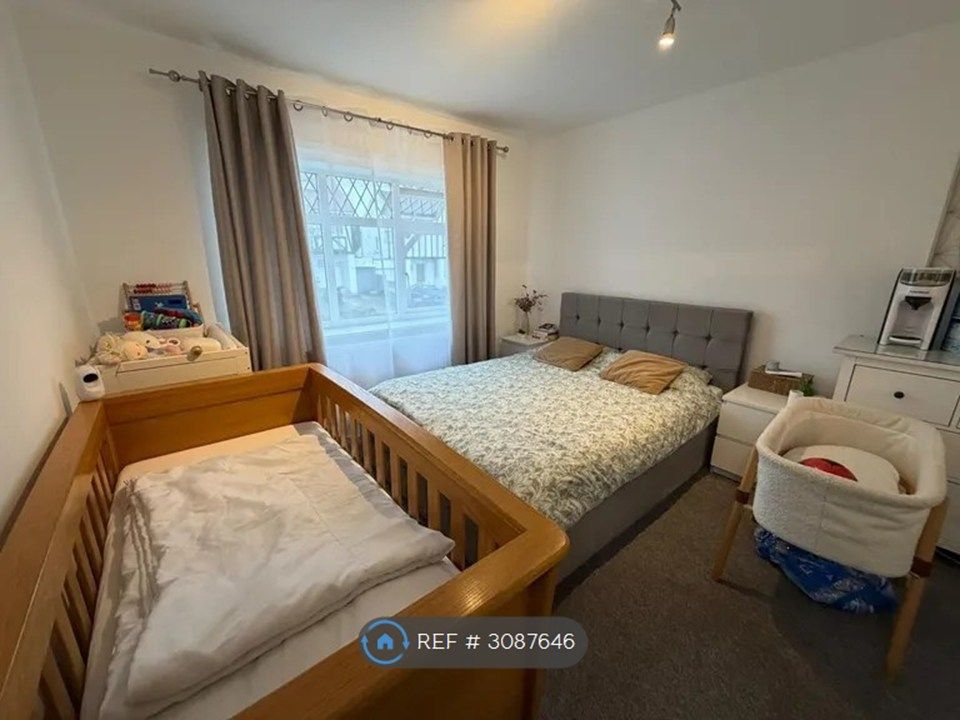 Property photo 3 of 5