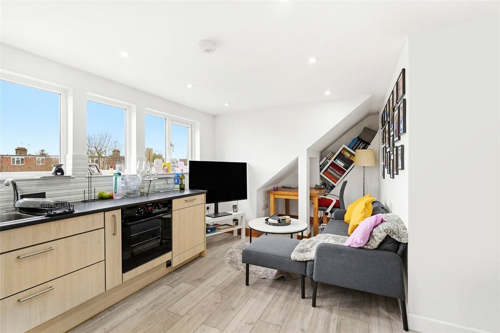 Property photo 3 of 7 Picture No. 06