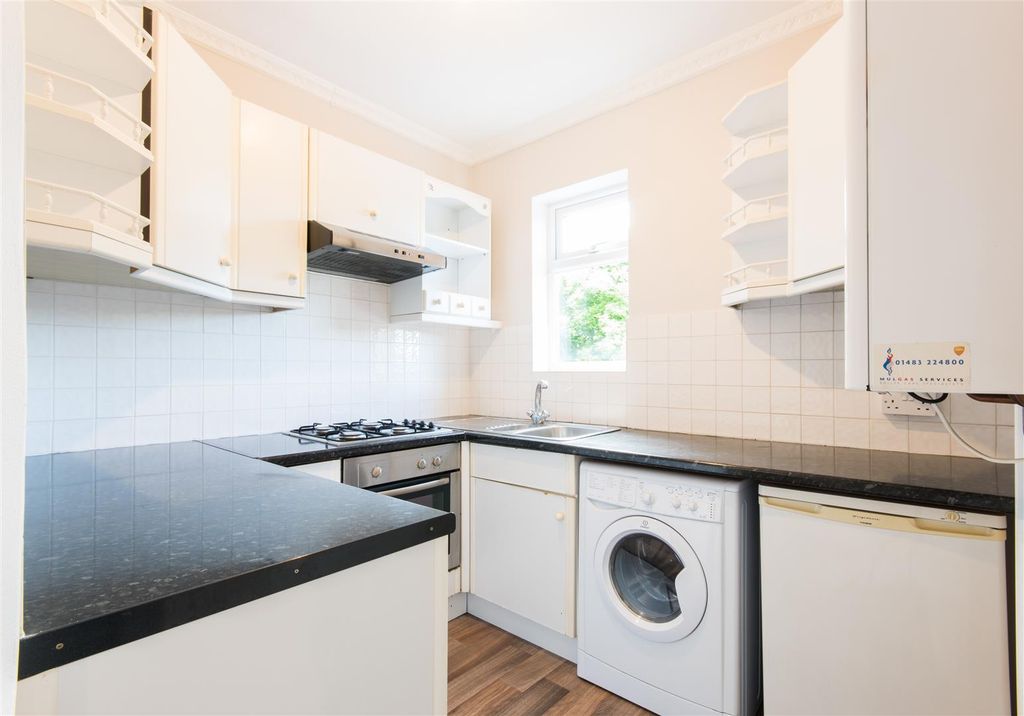 Property photo 3 of 6