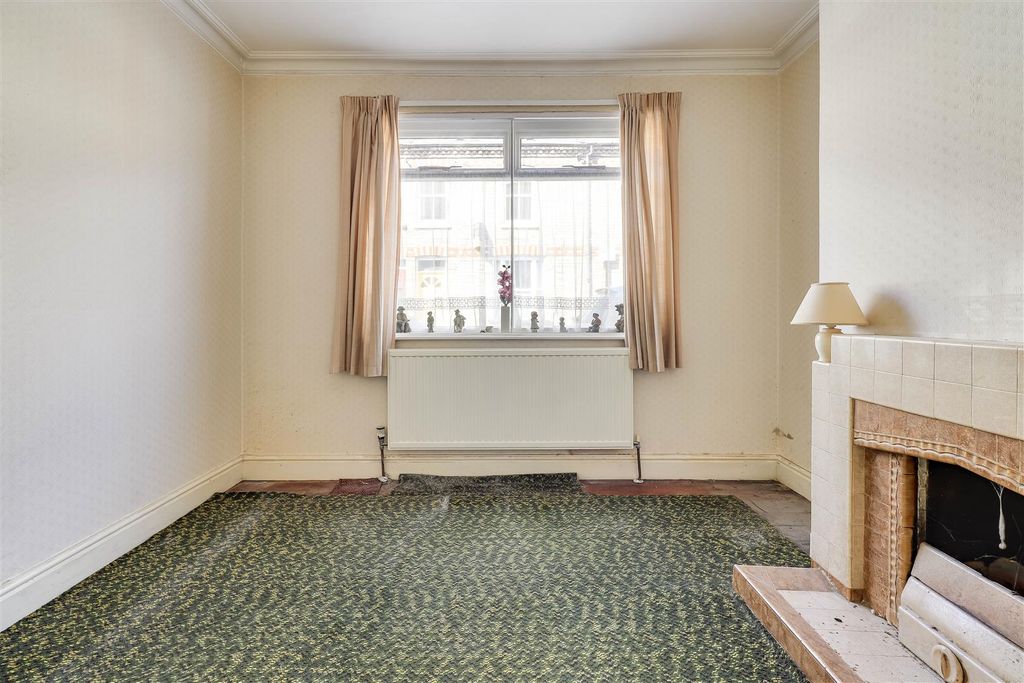 Property photo 2 of 19 Img (2).Jpg