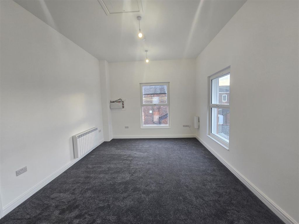 Property photo 3 of 11 20251222_134344.Jpg