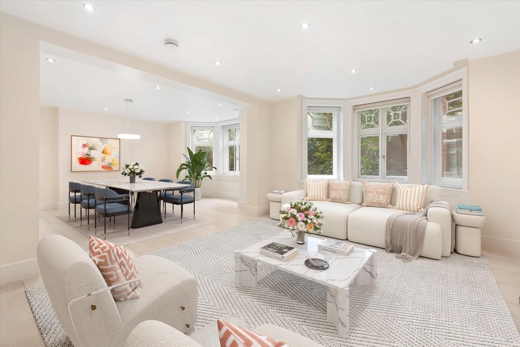 Property photo 3 of 24 Image