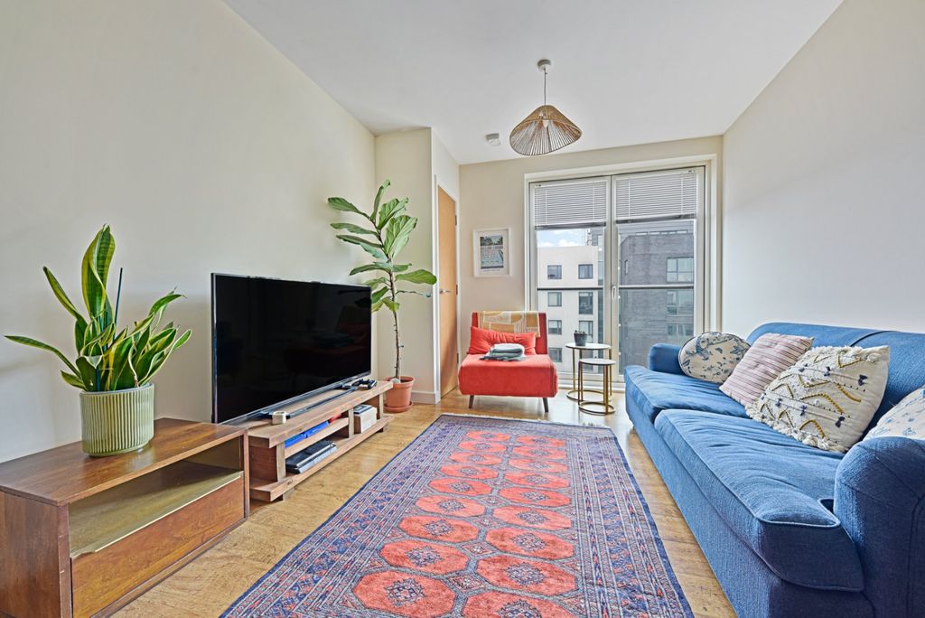 Property photo 1 of 15 Open Plan Living