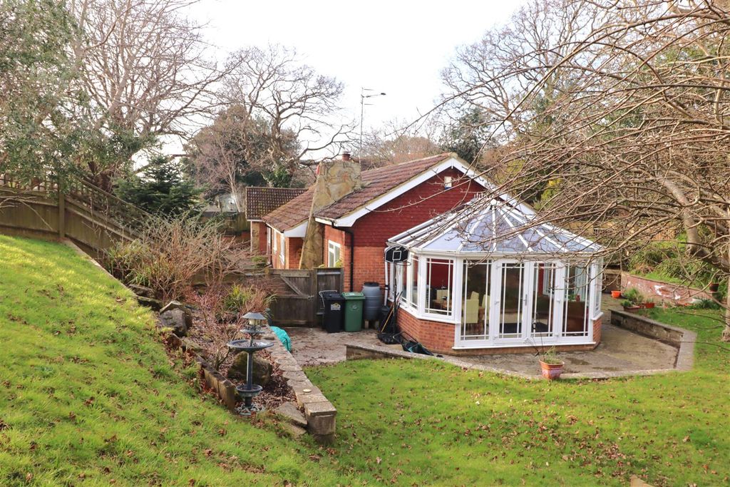 Property photo 2 of 22