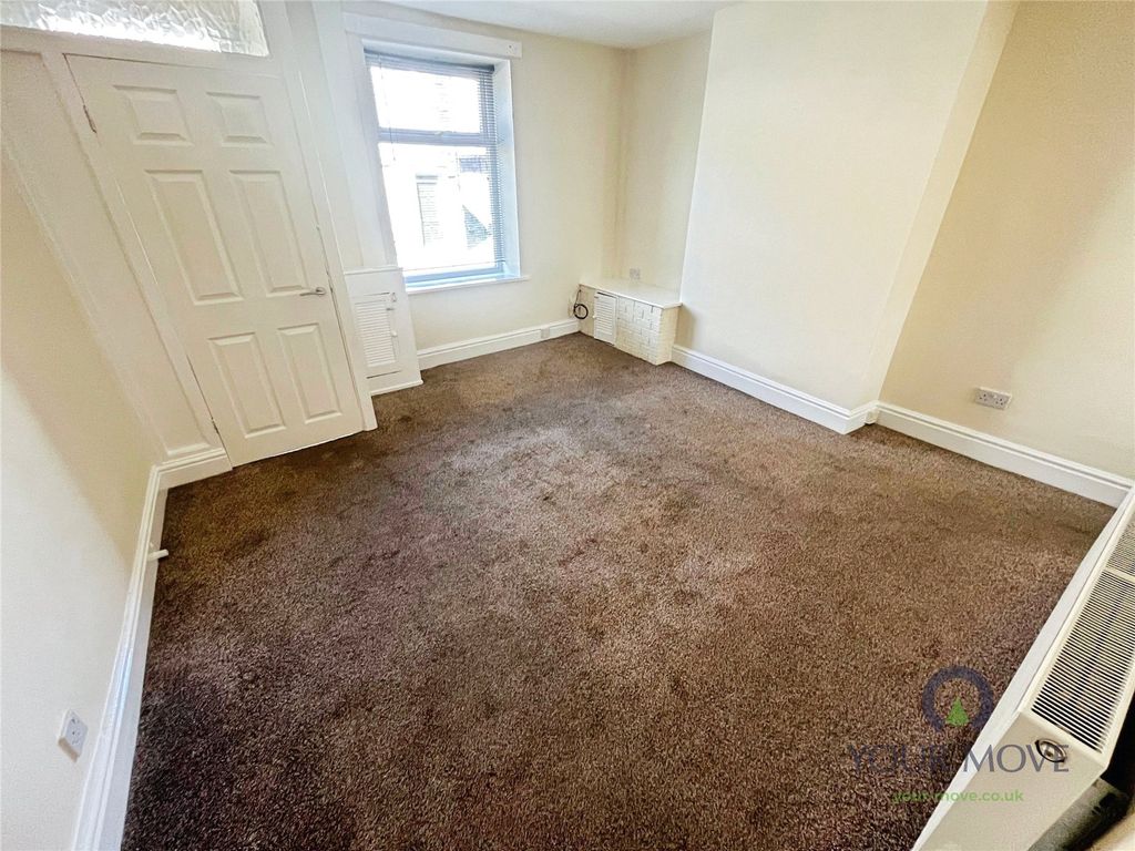 Property photo 2 of 8 Picture No. 01