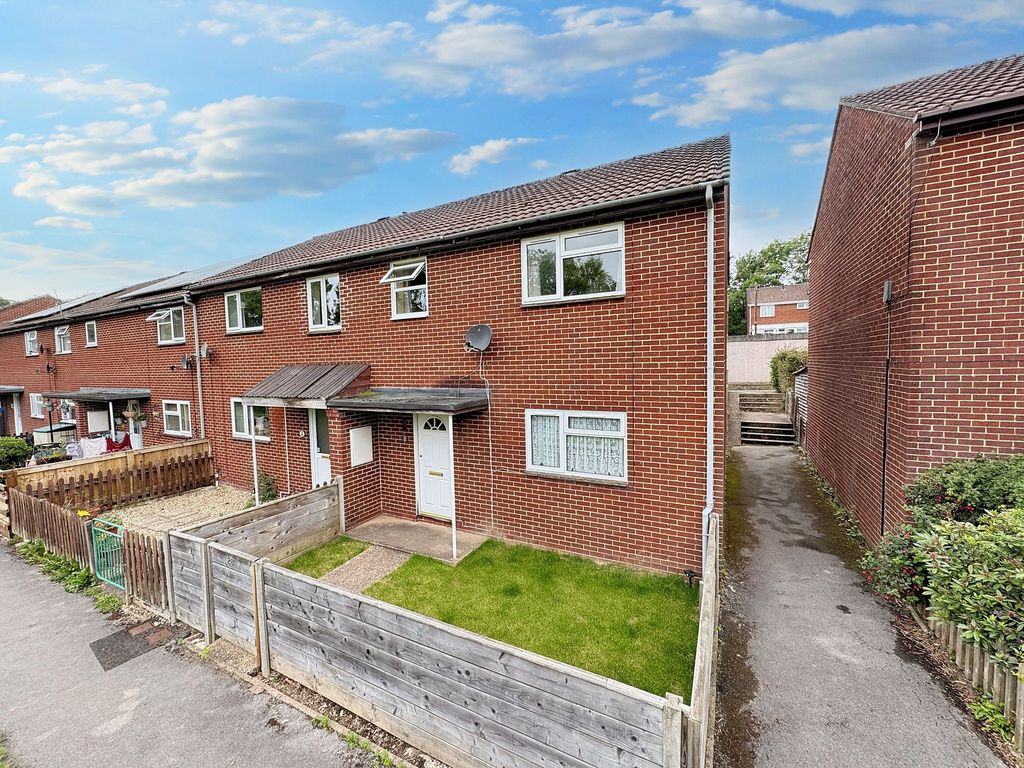 Property photo 1 of 12