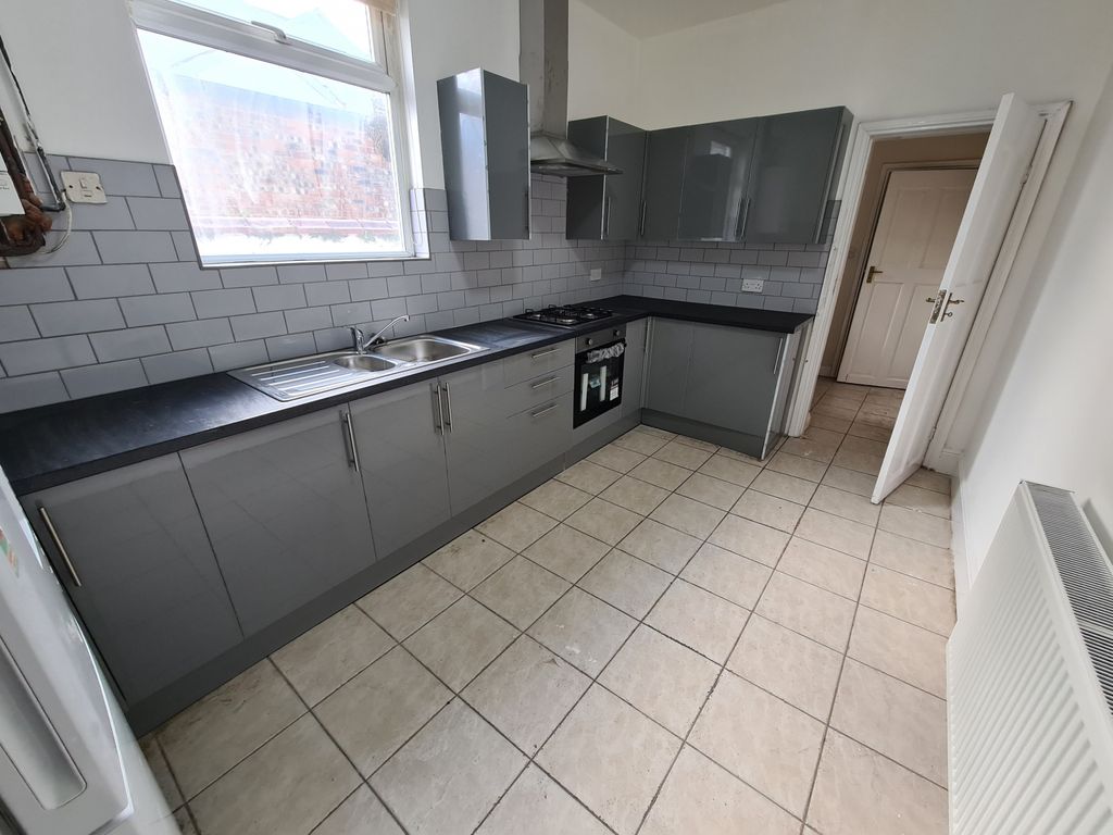Property photo 3 of 16 Gallery
