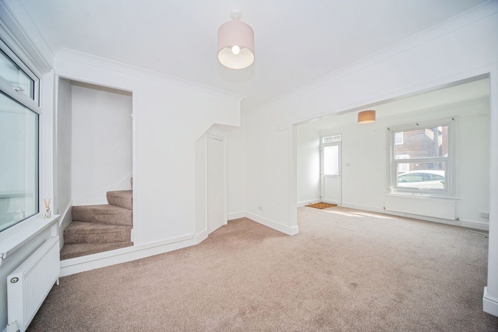 Property photo 2 of 17 Pbox-Img.Jpg