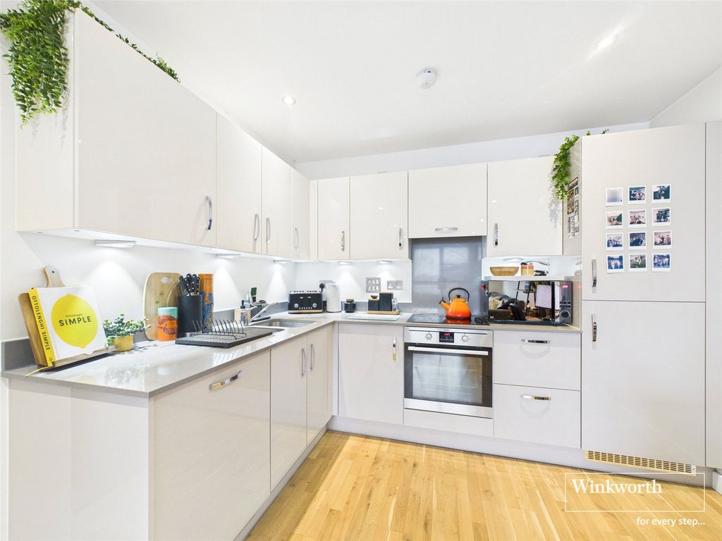 Property photo 2 of 14 Picture No. 13