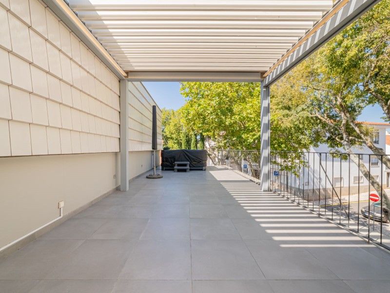 Property photo 2 of 30