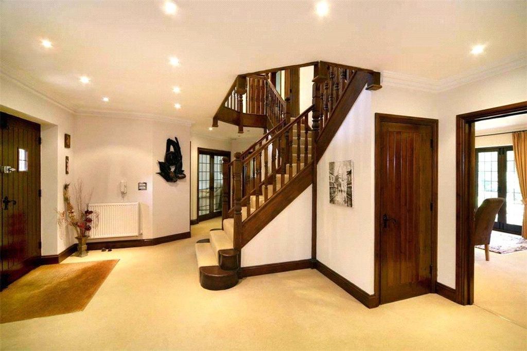 Property photo 3 of 10 Image
