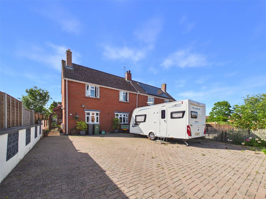 Property photo 1 of 16 Picture No. 12