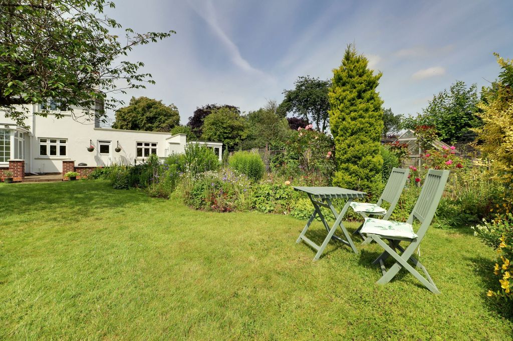 Additional image 35 of 5 bed detached house for saleWestcliff Gardens, Scunthorpe DN17