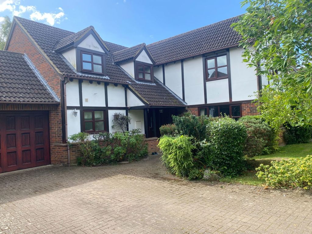 Property photo 3 of 24