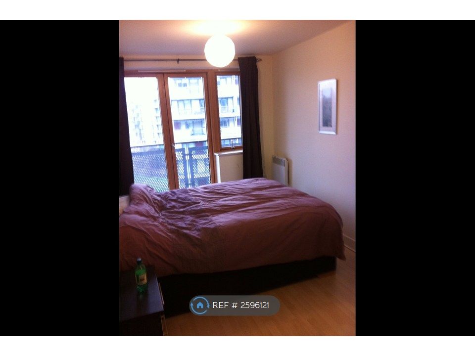 Property photo 2 of 16 Bed 1