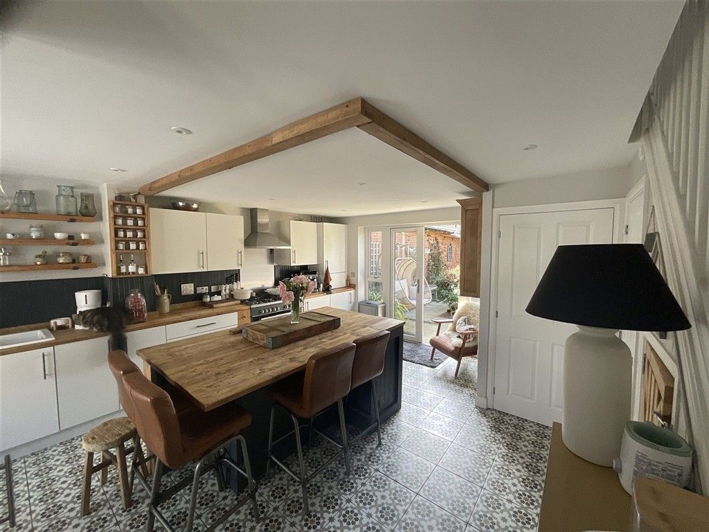 Property photo 2 of 13 Kitchen